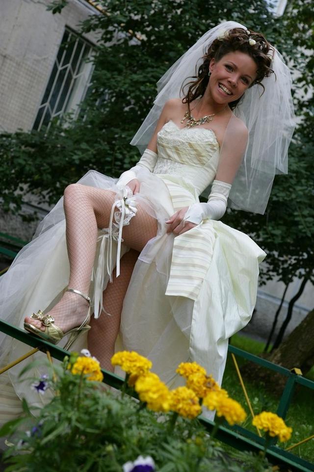 Невесты в одежде и без нее - 5