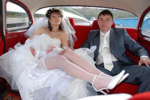 Невесты в одежде и без нее - 9